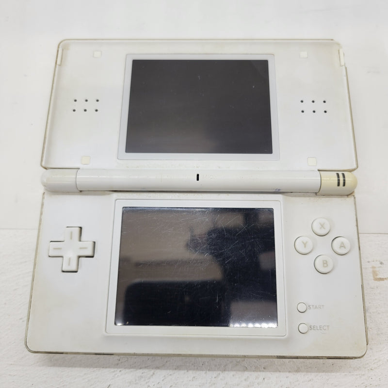 Nintedo DS Lite - White **BROKEN selling for parts