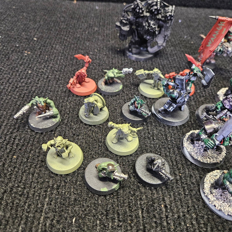 Orks Mixed Lot: Warhammer 40,000 (Pre-Owned)