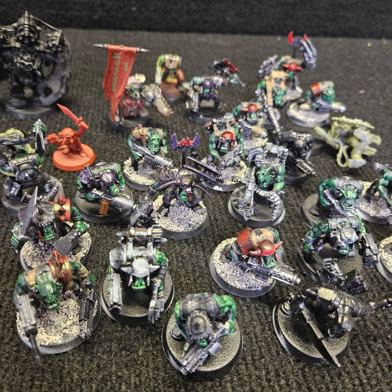 Orks Mixed Lot: Warhammer 40,000 (Pre-Owned)