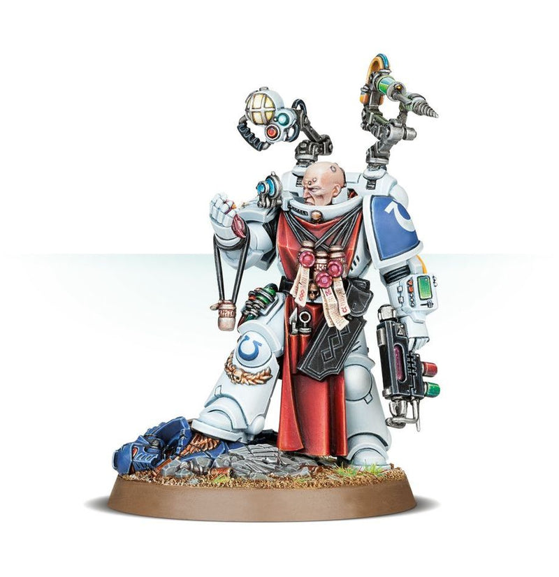 Apothecary - Space Marines: Warhammer 40,000