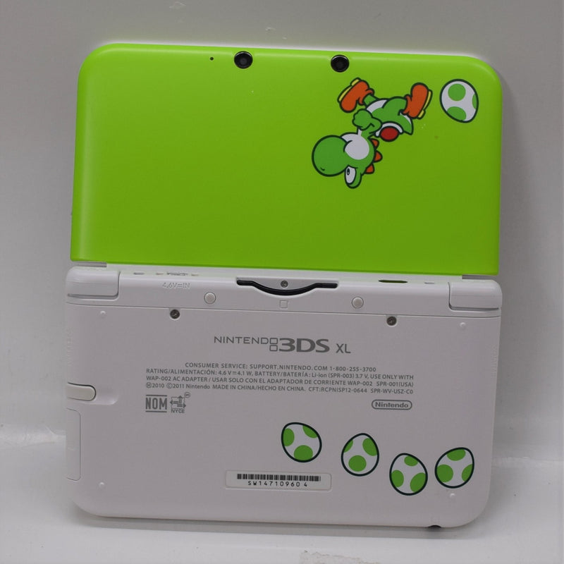 Nintendo 3Ds XL - Yoshi Edition (Without cardboard insert)