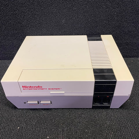 Nintendo Entertainment System NES Console Only (NES-001) **BROKEN, FOR PARTS ONLY