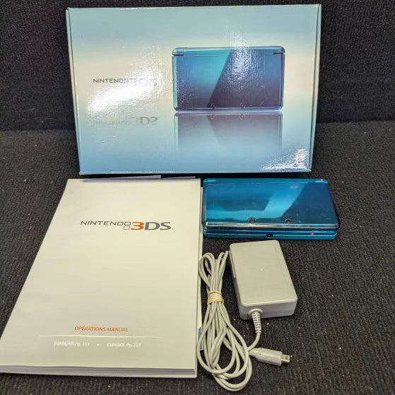 Nintendo 3DS Console - Light Blue - Tested Ready to Play - COMPLETE IN BOX