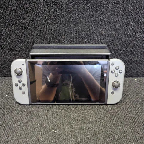 Nintendo Switch Console Bundle with Carrying Case - Pro Controller (Ready to Play)