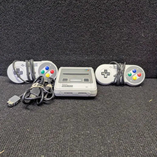 PAL - Super Nintendo Entertainment System Complete Console - Europe/UK Edition